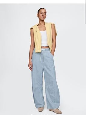Gap Mid Rise UltraSoft Denim Stripe Easy Horseshoe Jeans